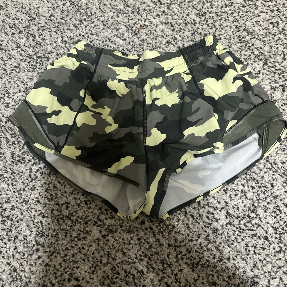 Lululemon Camouflage Shorts SZ6